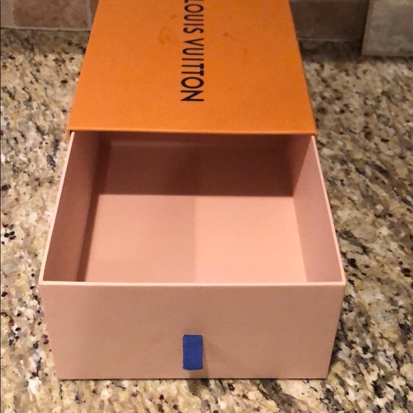 Authentic Louis Vuitton Shoe Box - Picture 4 of 6